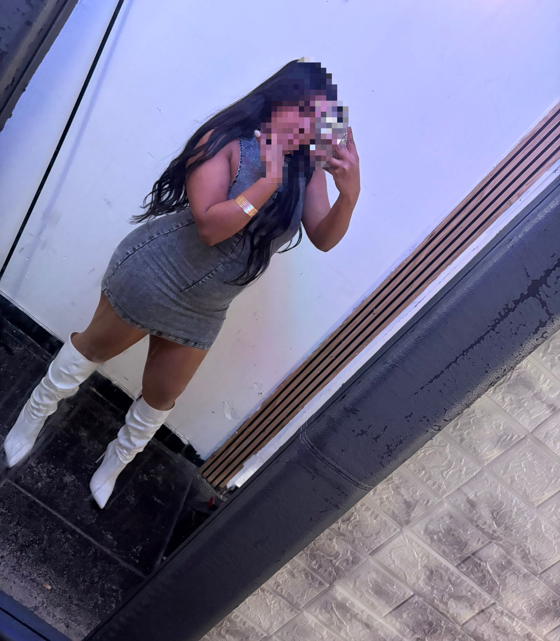 631140654 | KELLY | Chica