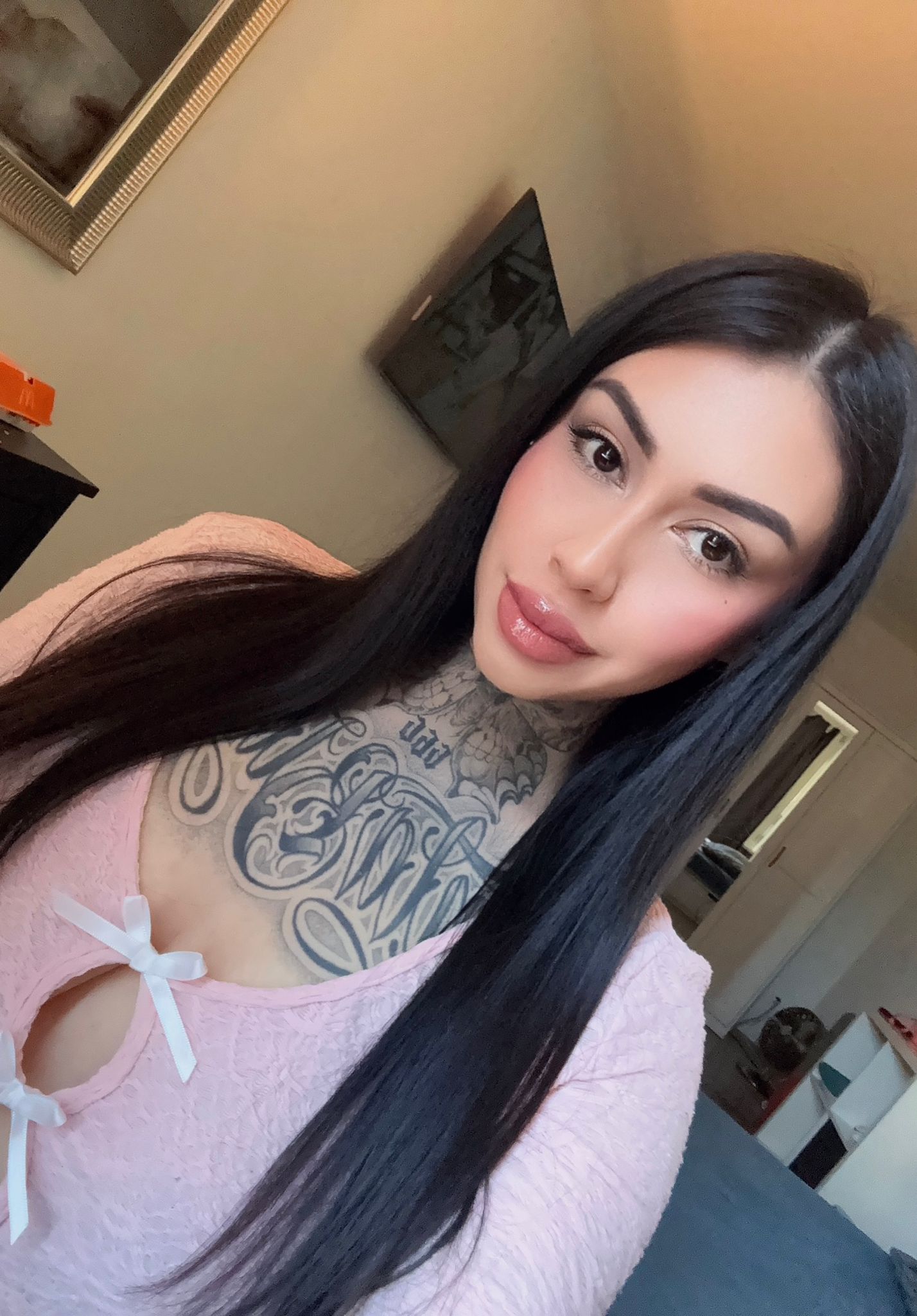 656631346 | ALANA | Chica