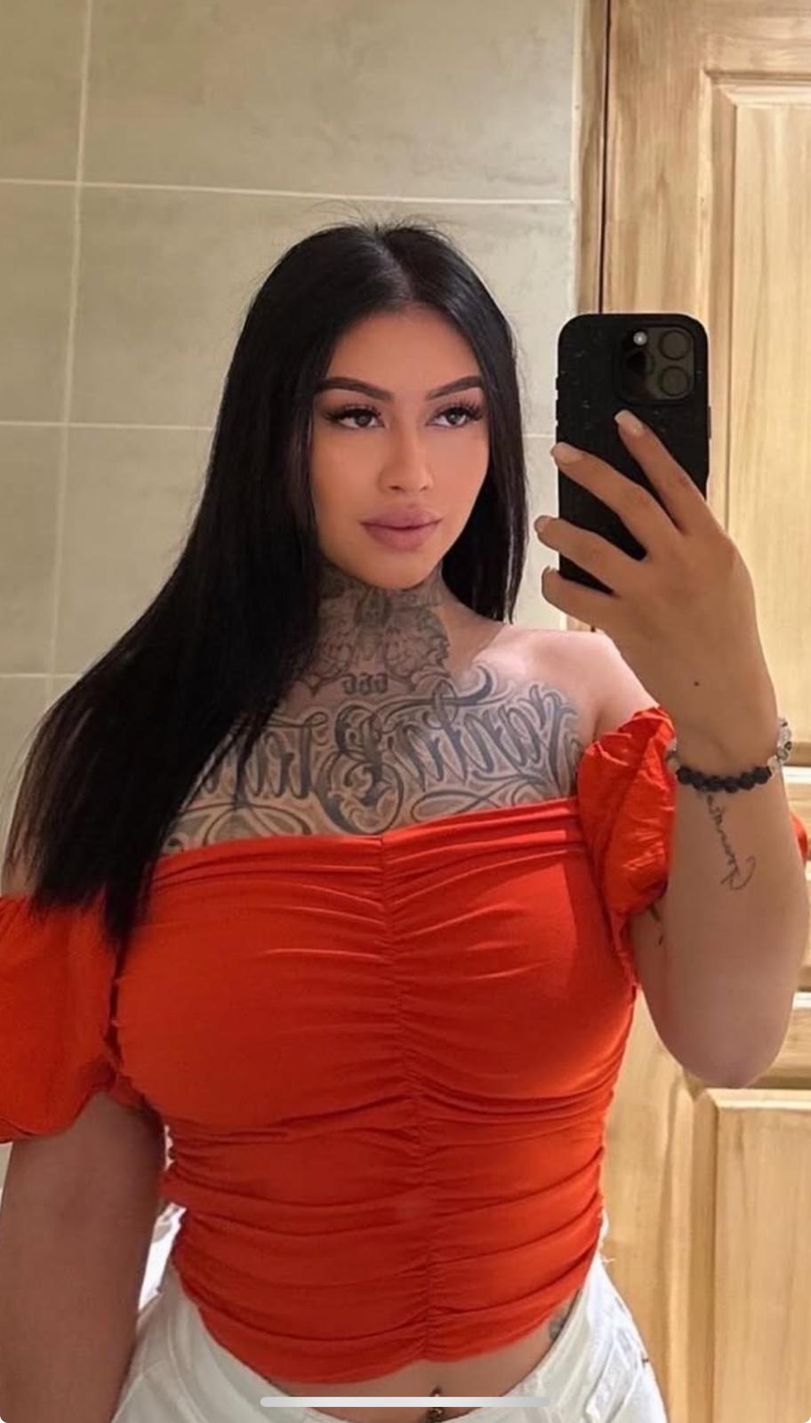 656631346 | ALANA | Chica