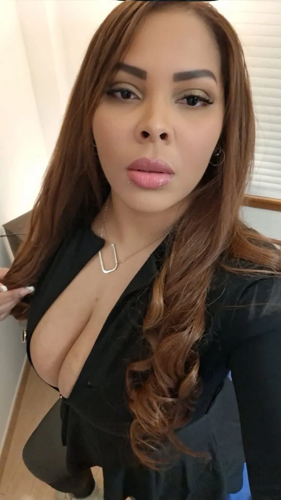 640042803 | JANET | Chica