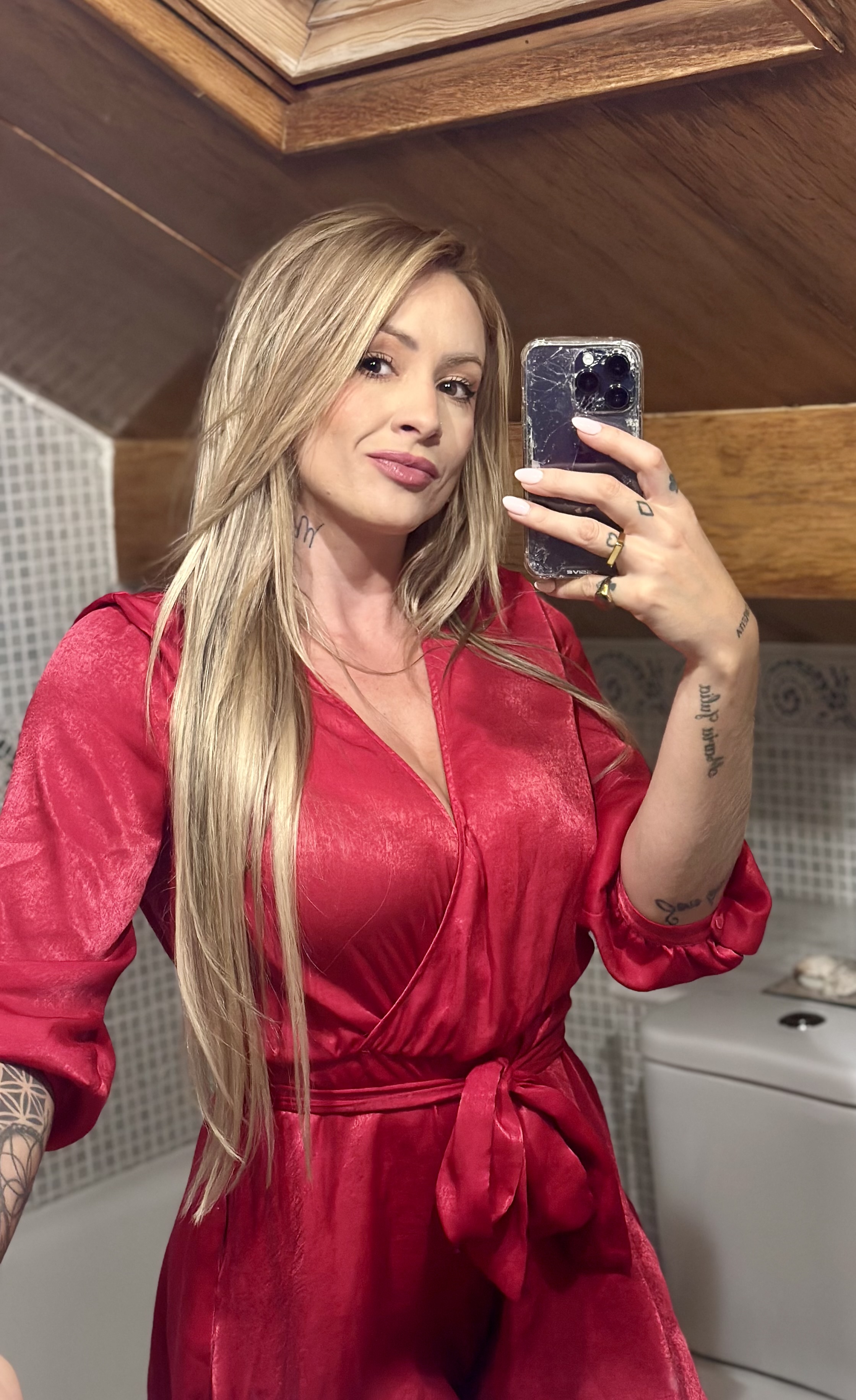 604303959 | ISABELLA | Chica