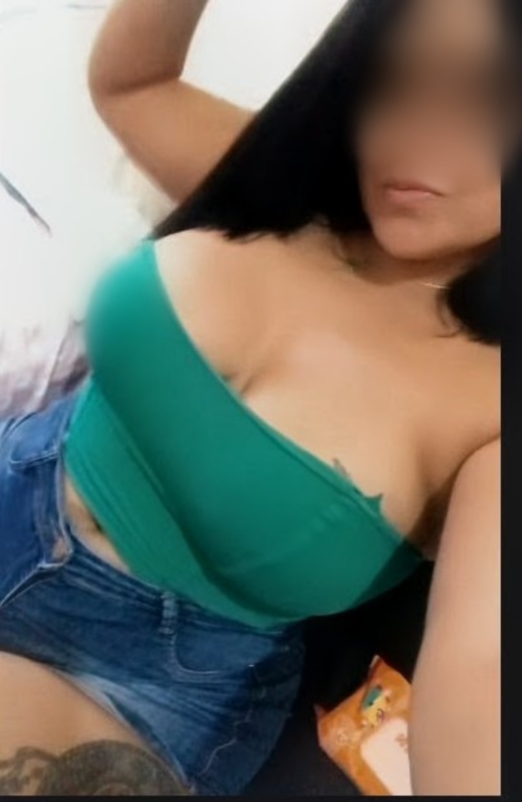 627710637 | LARISSA | Chica
