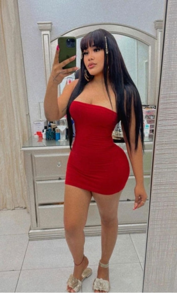 633741151 | RUBY | Chica