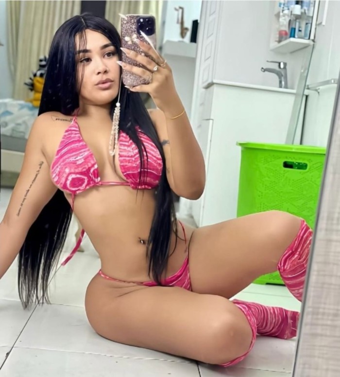 633741151 | RUBY | Chica