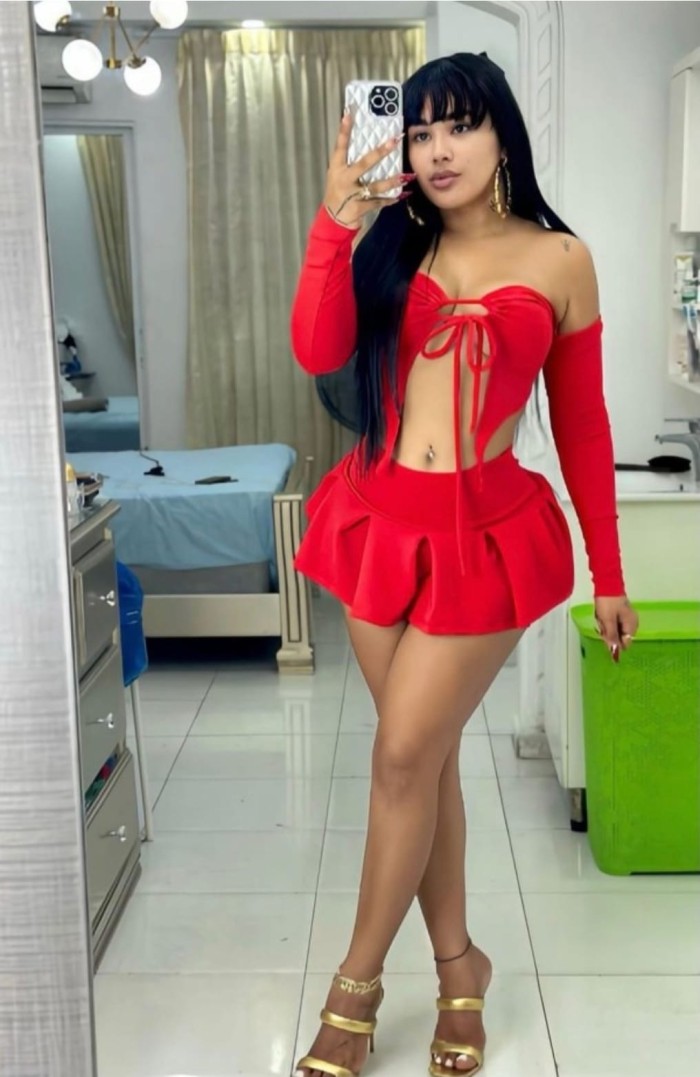 633741151 | RUBY | Chica