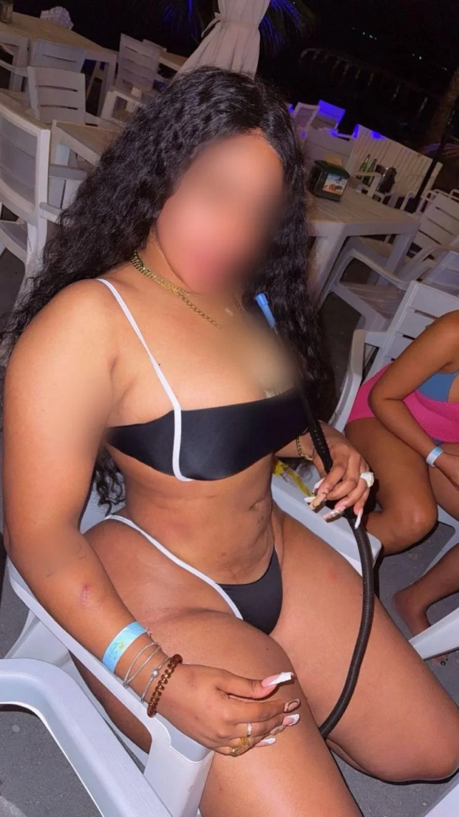 711236153 | SINDYLUZ | Chica