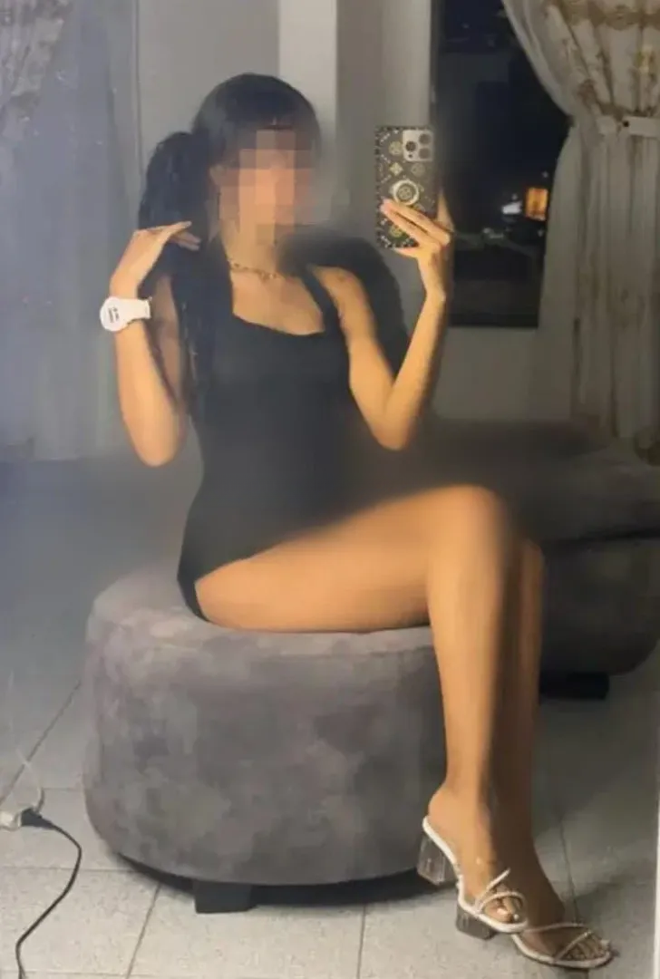 666805493 | ADRIANA | Chica