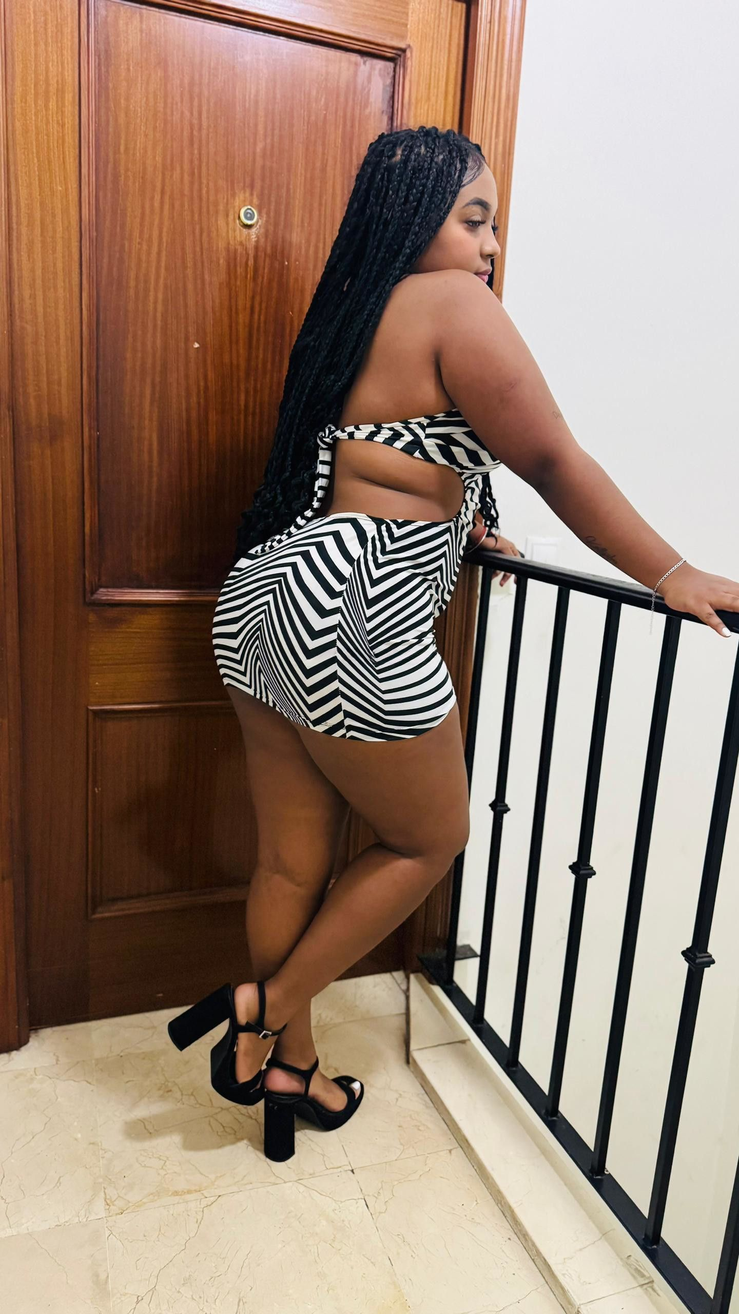 643033992 | BRENDA | Chica