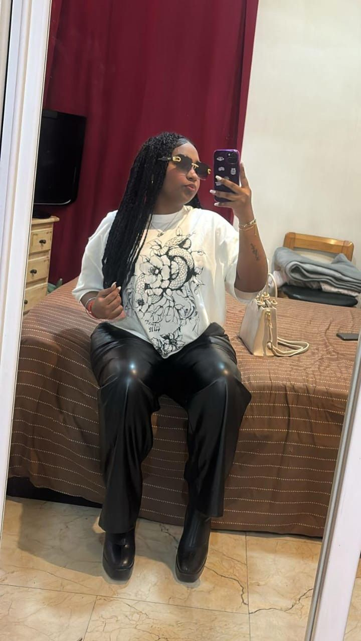 643033992 | BRENDA | Chica