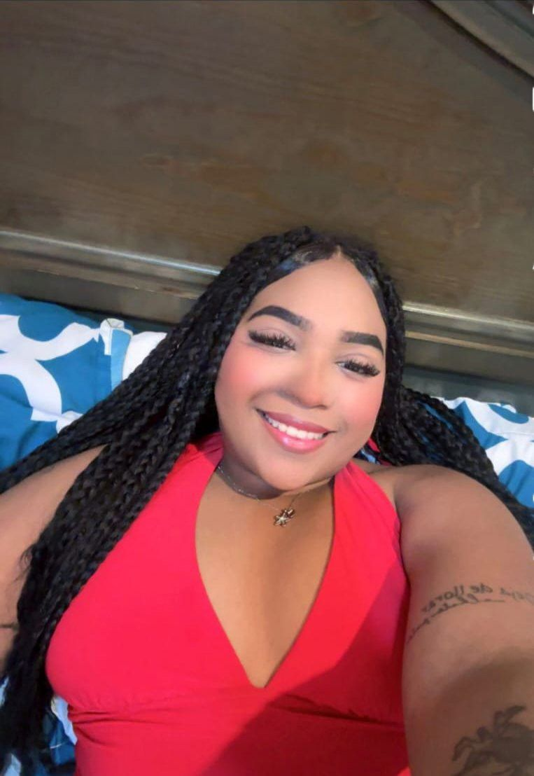 643033992 | BRENDA | Chica