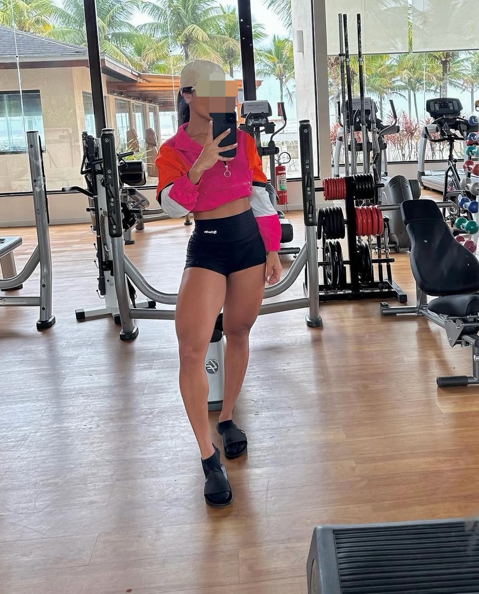 614679851 | LUNA | Chica