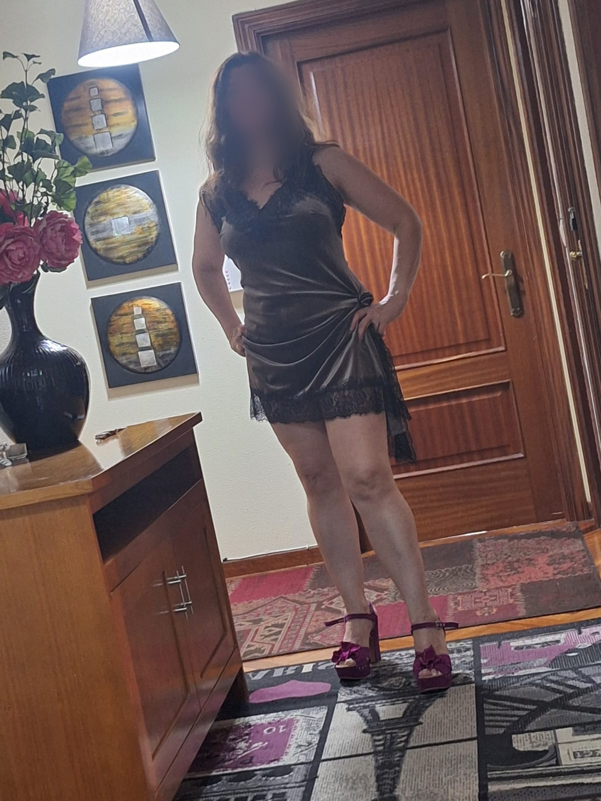 672868883 | MARCELA | Chica