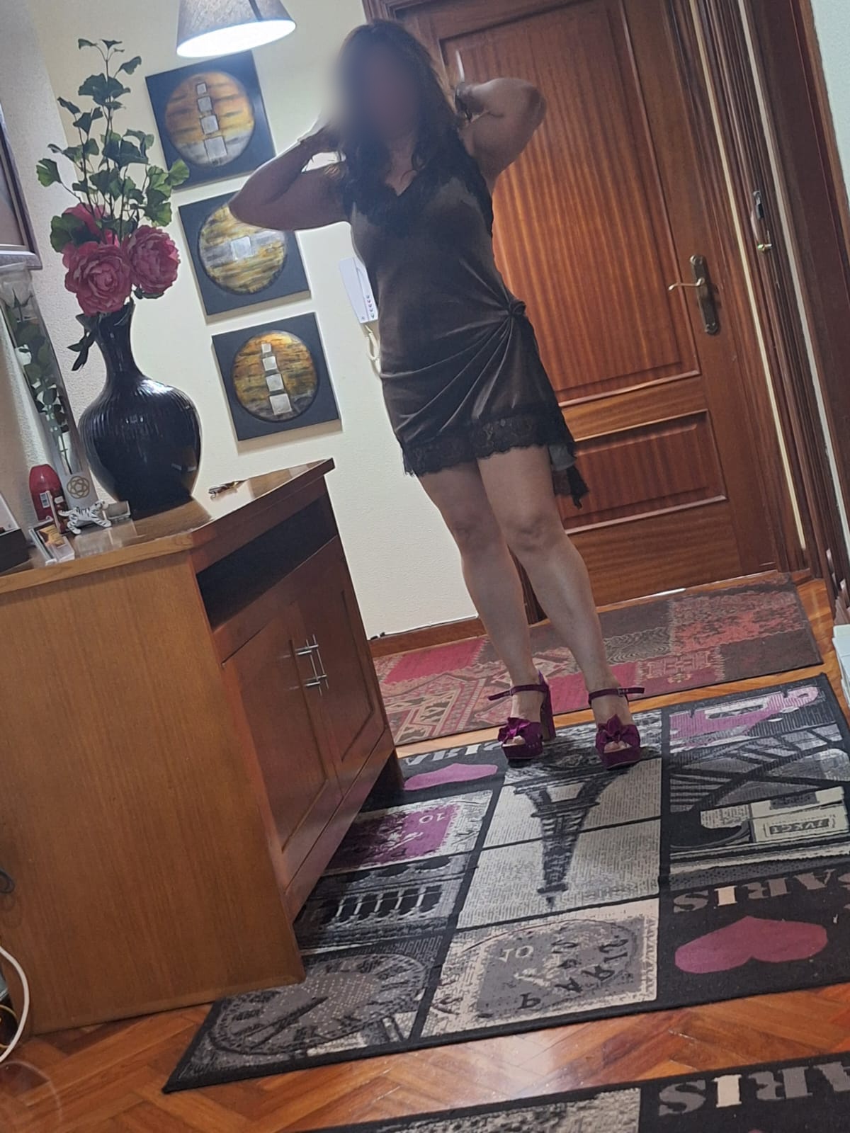 672868883 | MARCELA | Chica