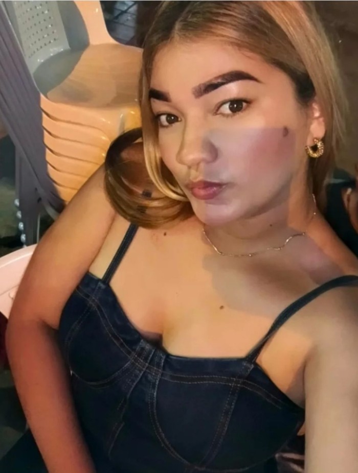 642636595 | PENÉLOPE | Chica