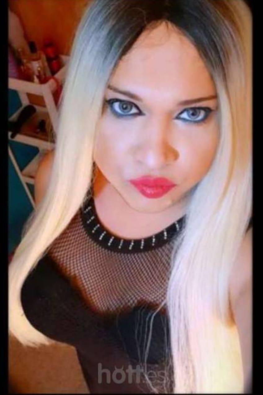 610737363 | NIKOL | Transexual