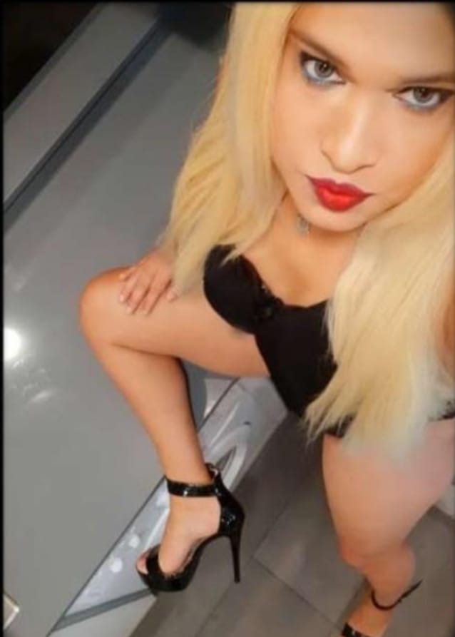 610737363 | NIKOL | Transexual