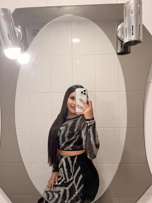 661157780 | LEONELA | Escort
