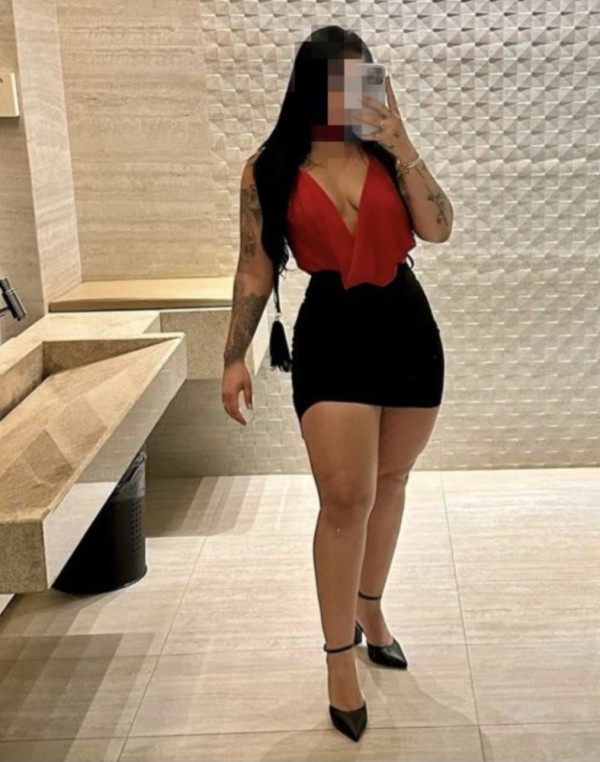 677240475 | SANDRELY | Puta