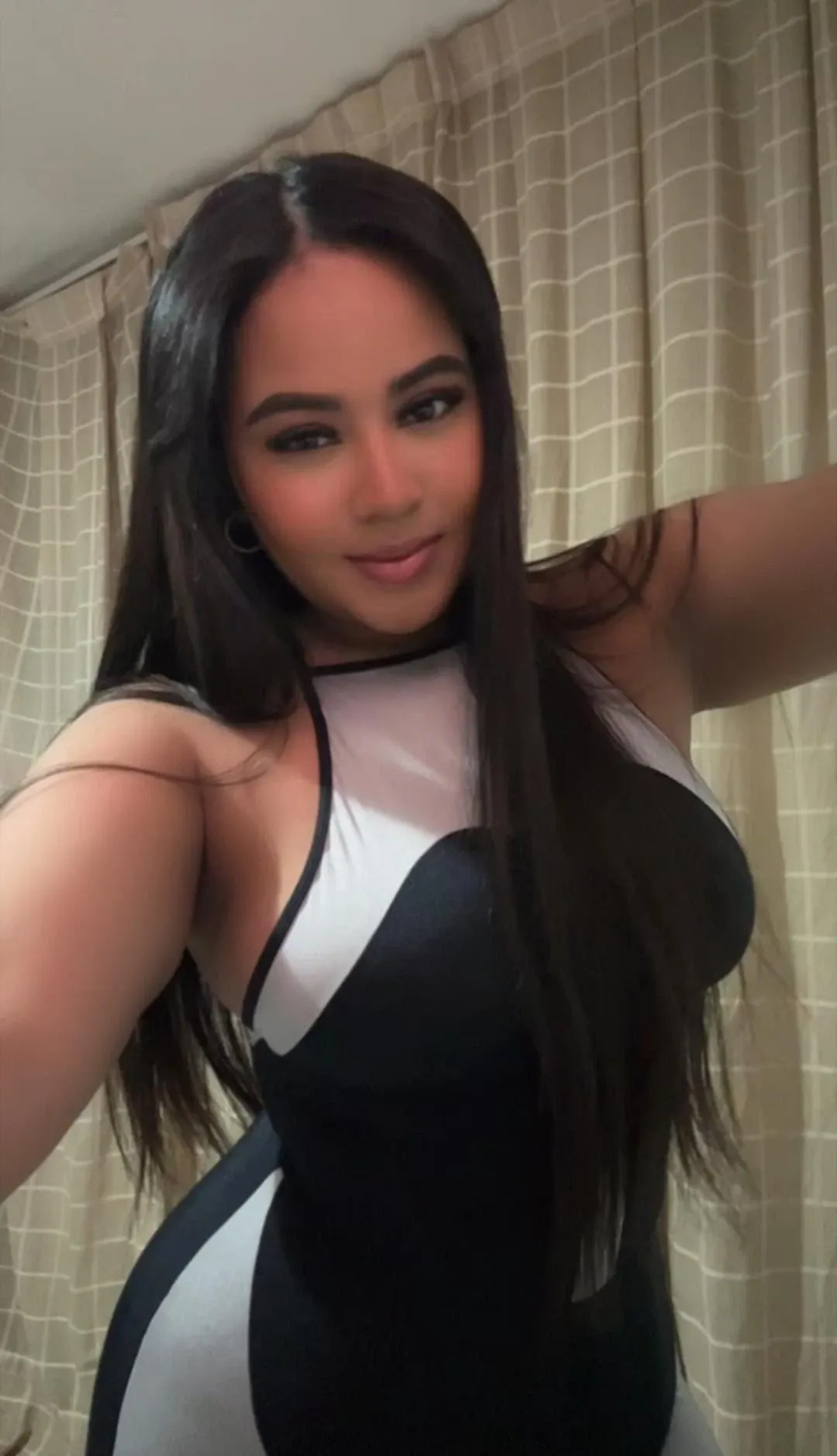 655399057 | GEORGINA | Chica