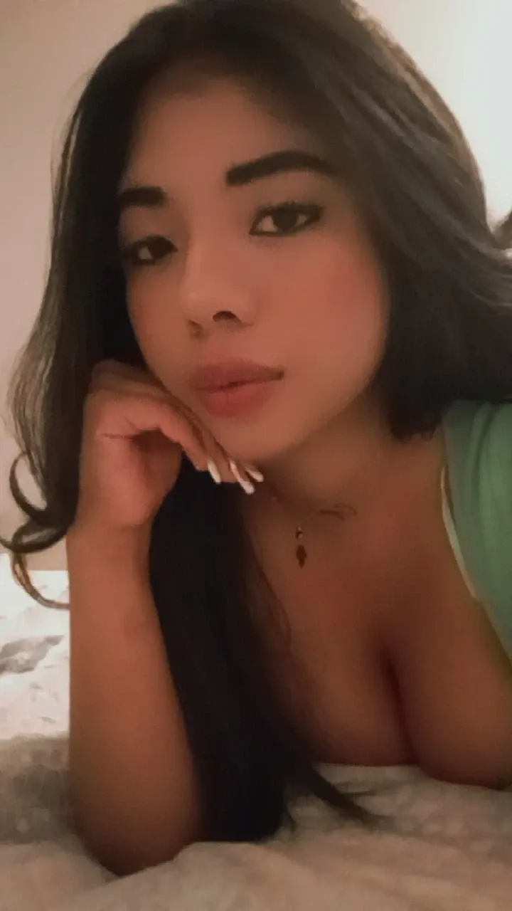 678744429 | CORINA | Chica