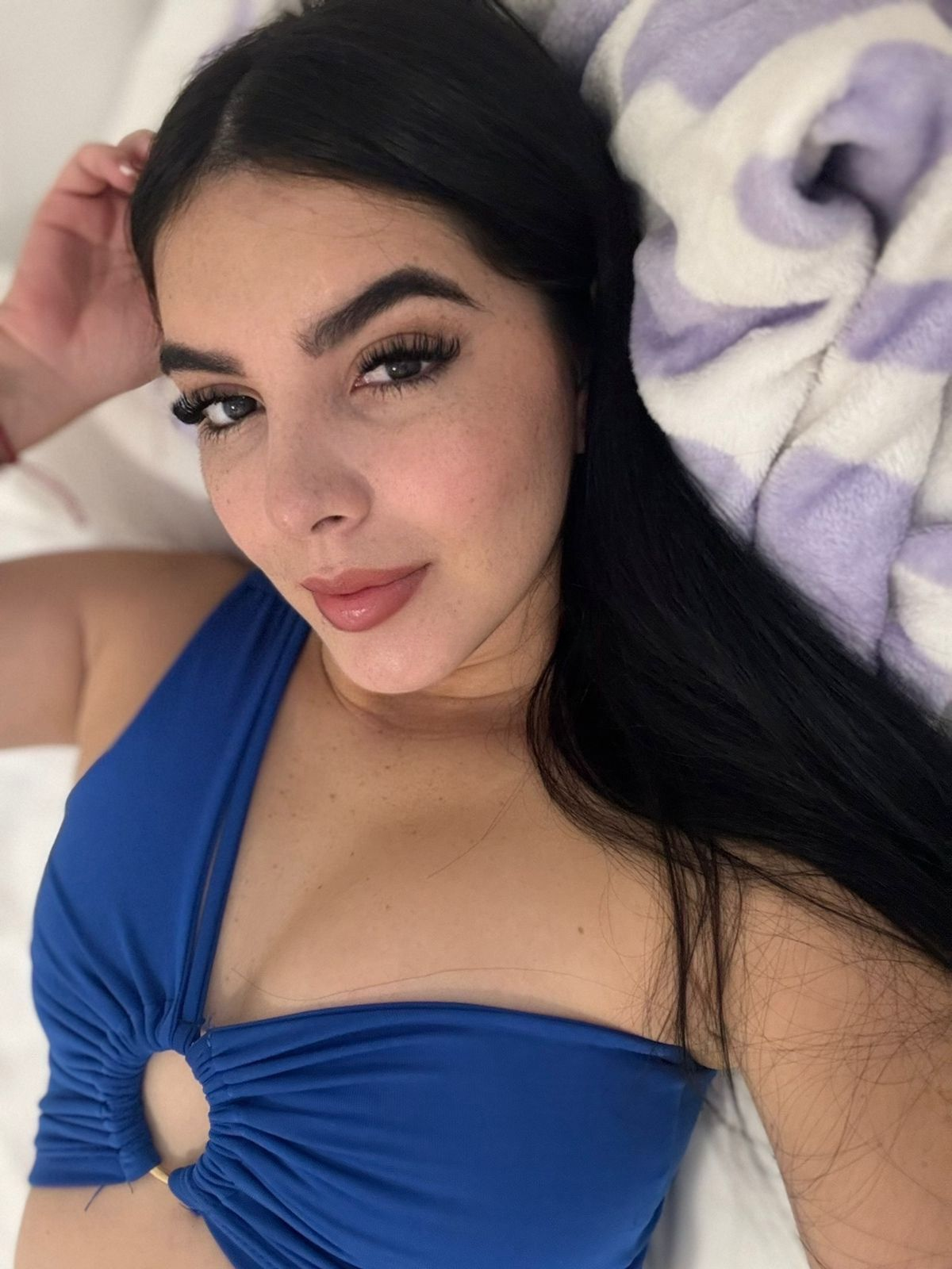 670735928 | MELISA | Chica