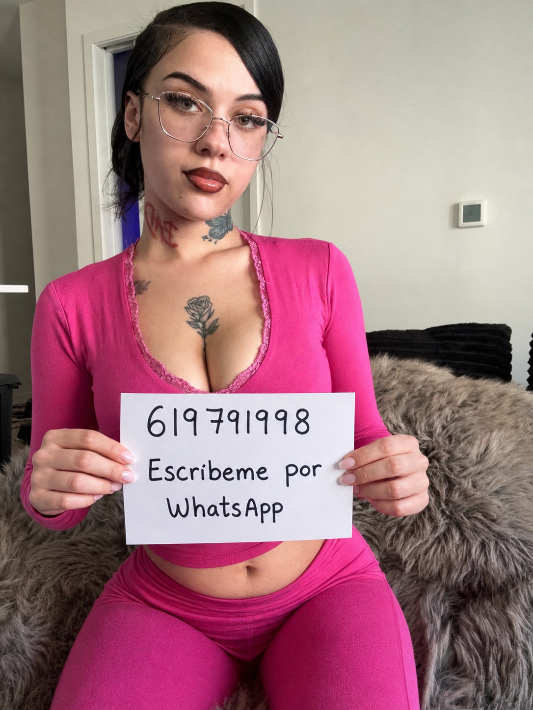 615478965 | CHARLOTTE | Chica