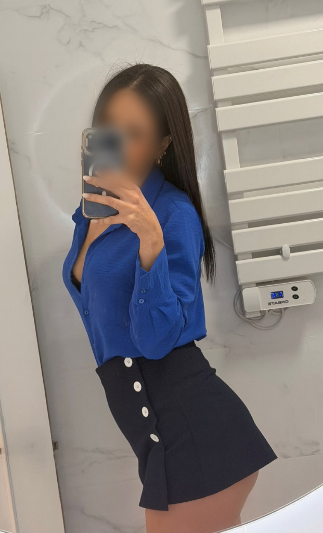 663463556 | BEA | Chica