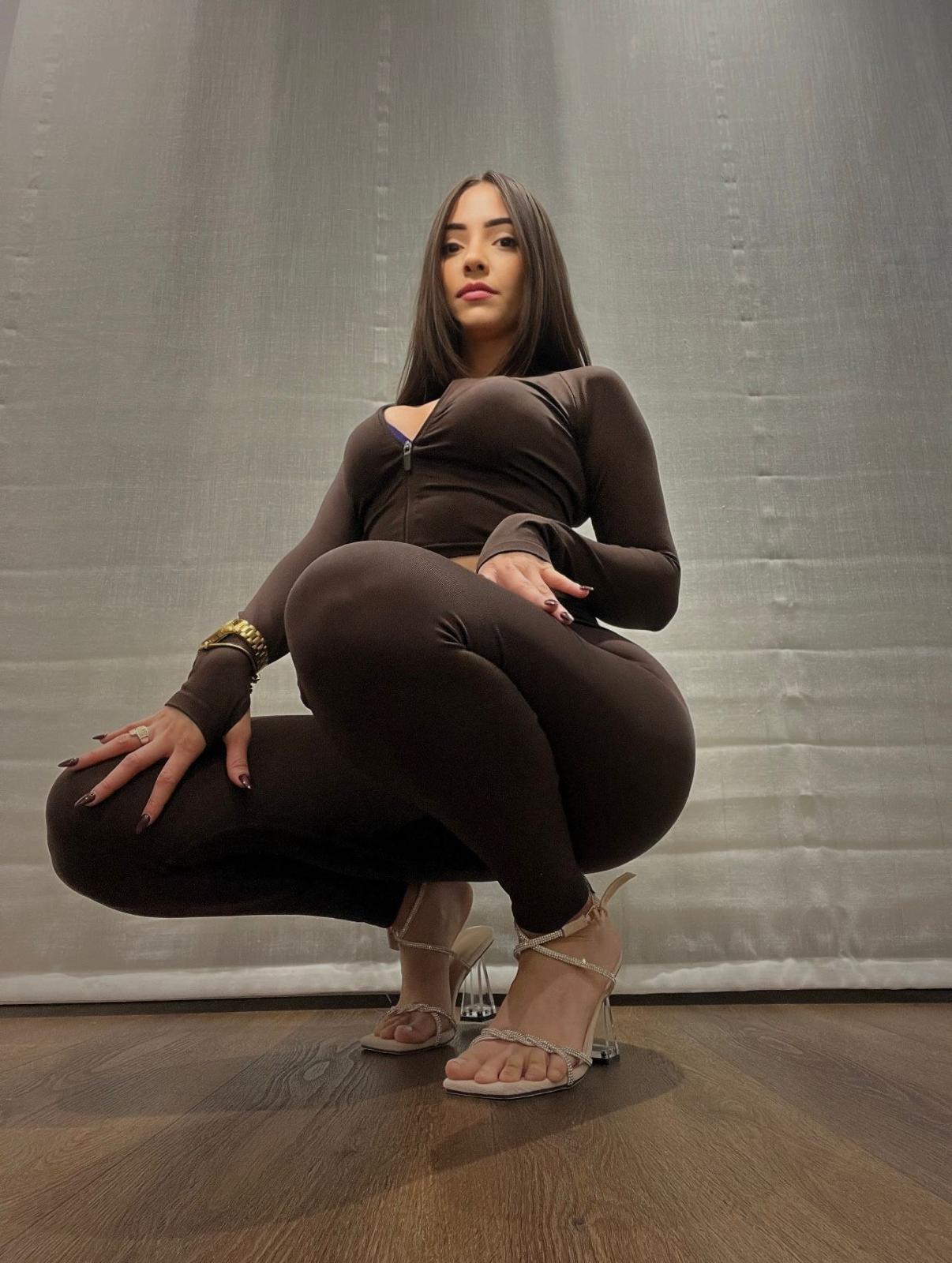 603310617 | KARLA | Chica
