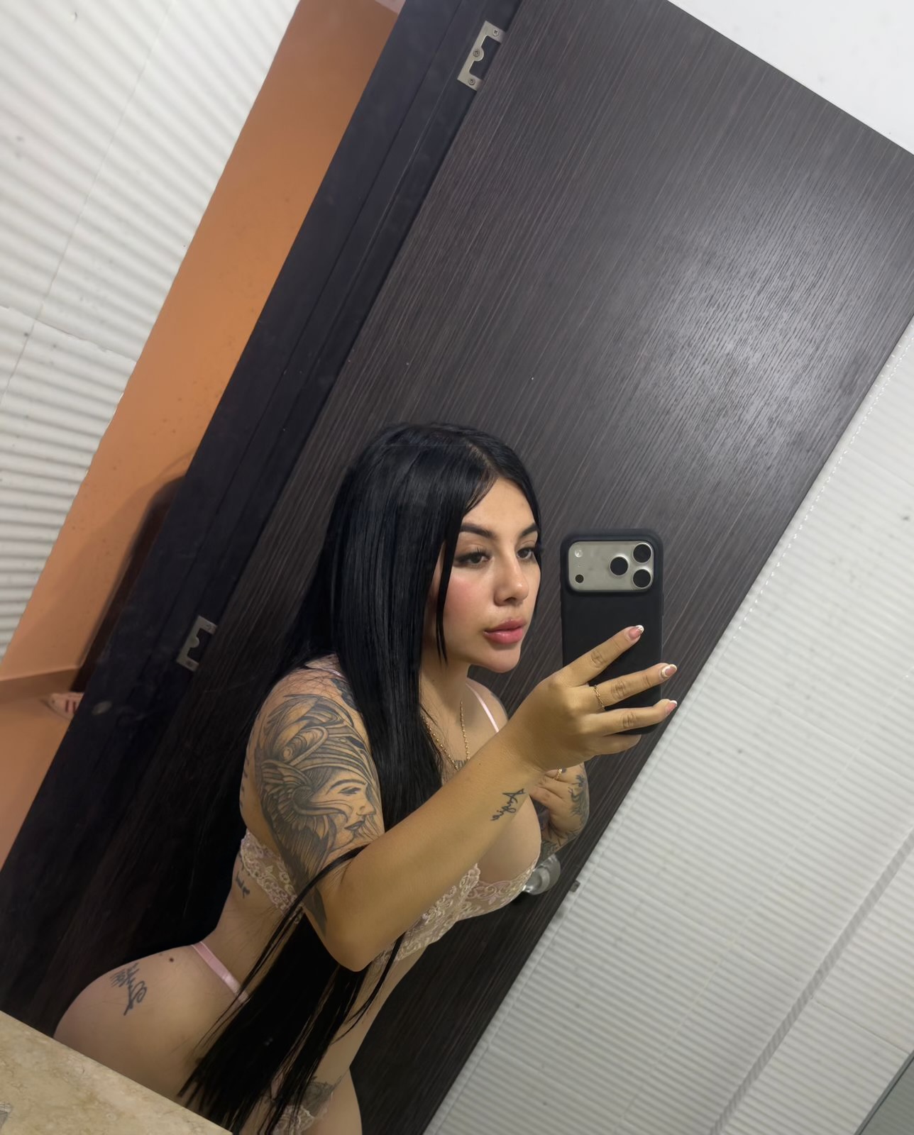 632228128 | ANTONELLA | Chica