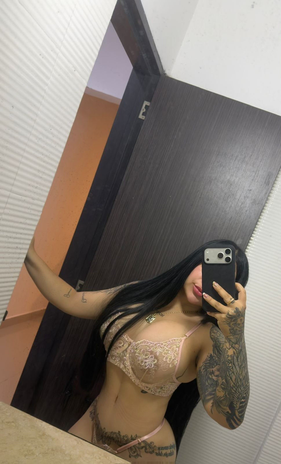 632228128 | ANTONELLA | Chica