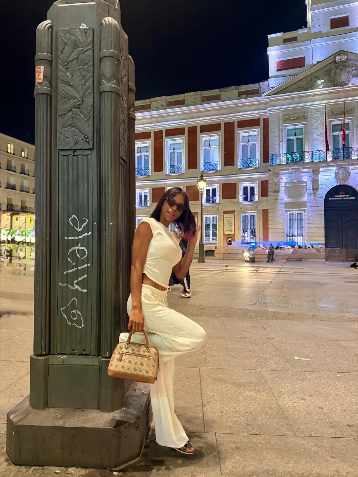 600115338 | ISABEL | Escort