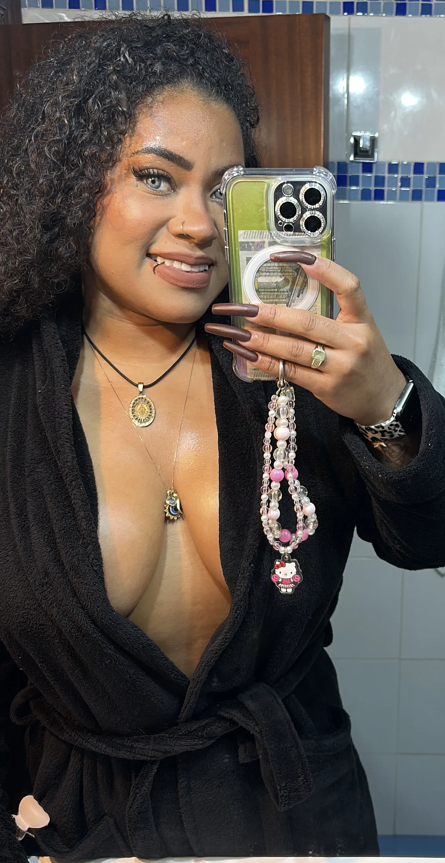 623566193 | LOLA | Puta