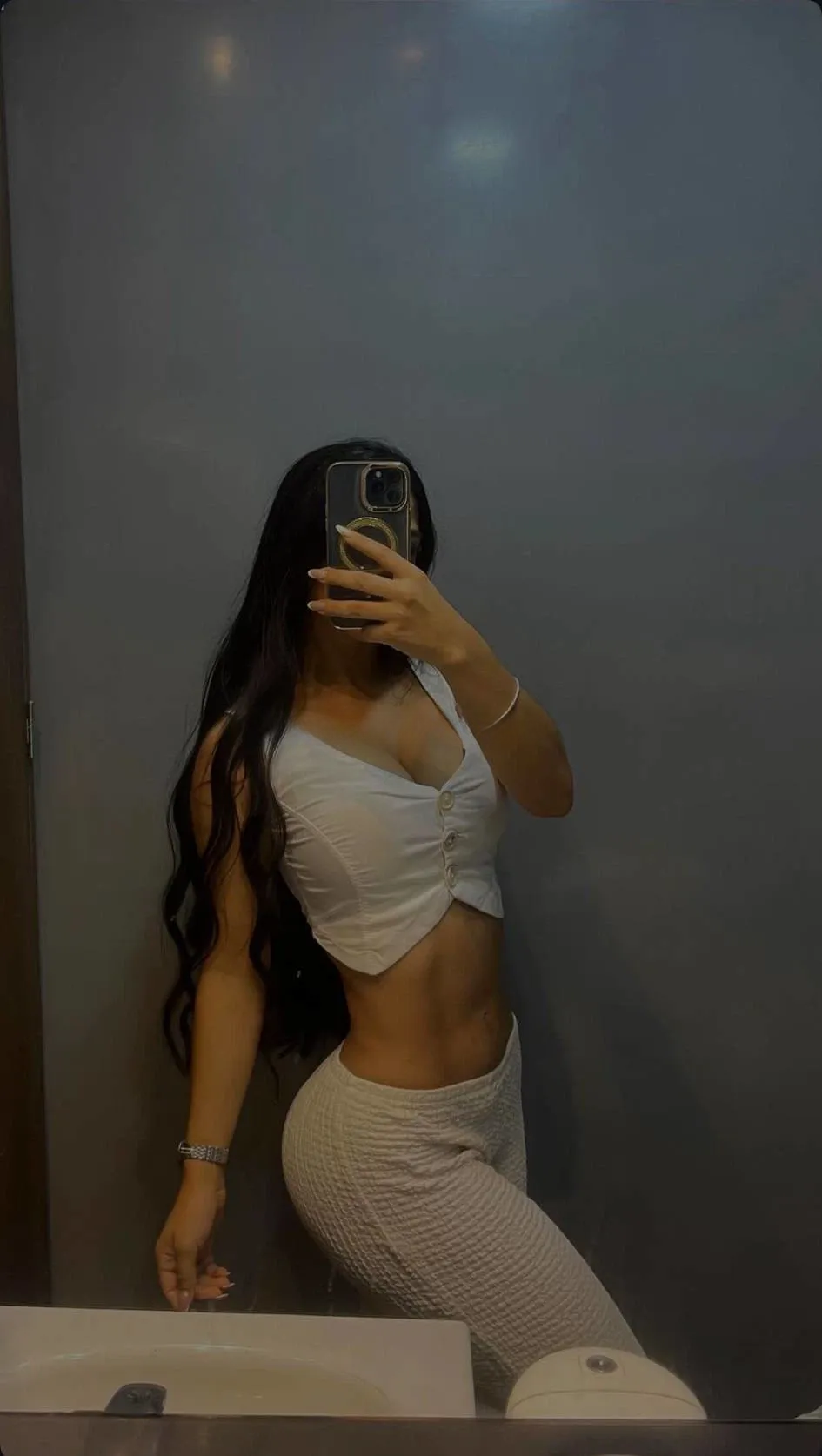 691245478 | EILEEN | Escort