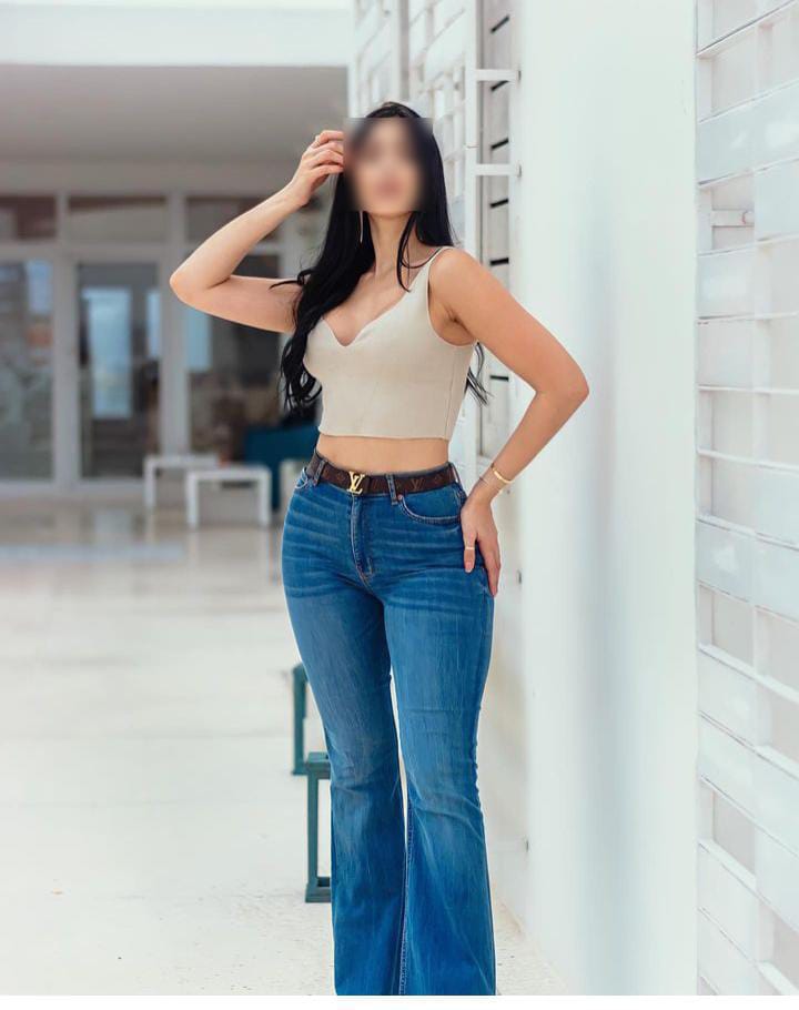 604153854 | EVA | Escort