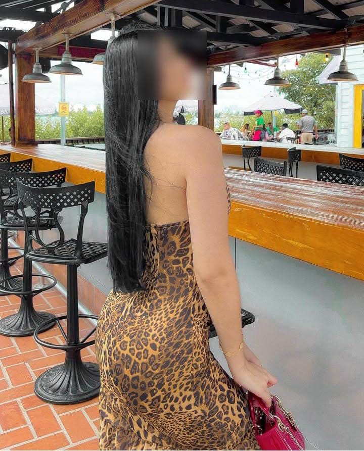 604153854 | EVA | Escort