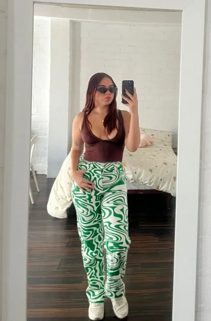 631758503 | Jade | Chica