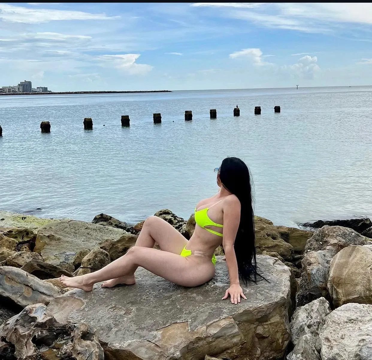687012713 | VALERIA | Chica