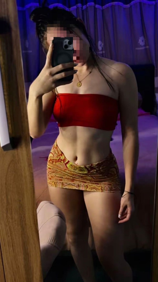 643655956 | IVY | Puta