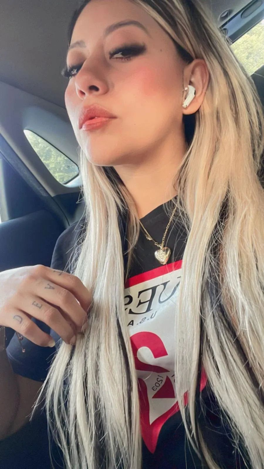 685248593 | SOFIA | Puta