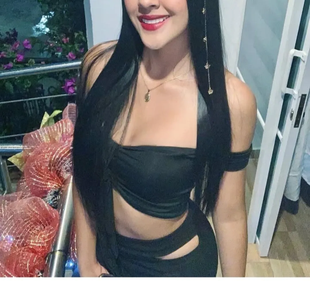613452052 | DANNA | Chica