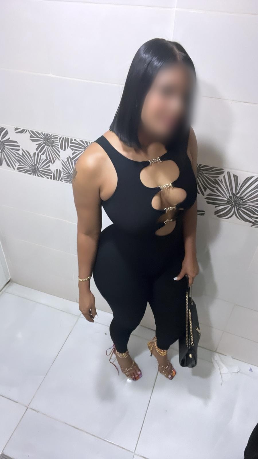 694233505 | ANDRéDIABLA | Chica