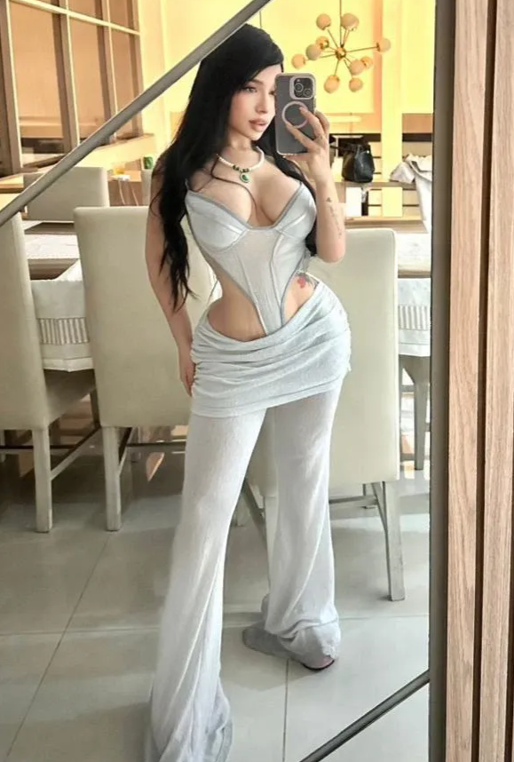 671115068 | Emma | Escort