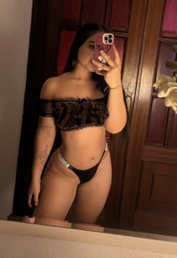 697763916 | VENEZOLANA | Chica