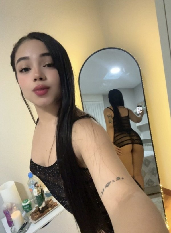 697763916 | VENEZOLANA | Chica