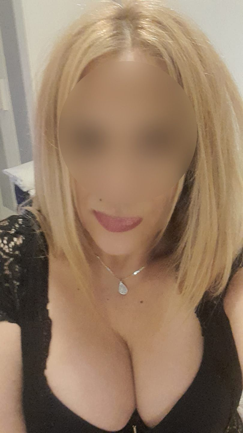 632626486 | Alice | Escort