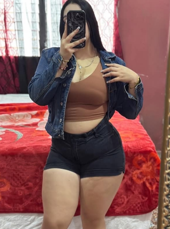 624899369 | CARINA | Puta