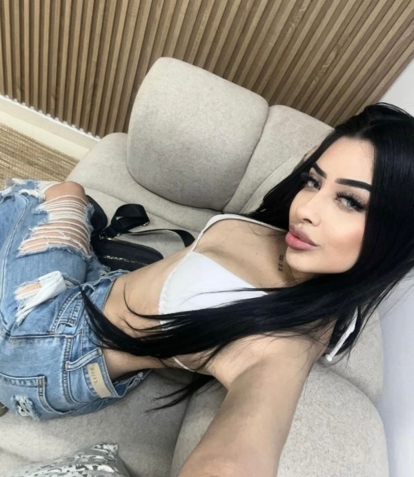 641549503 | TIFANNY | Chica