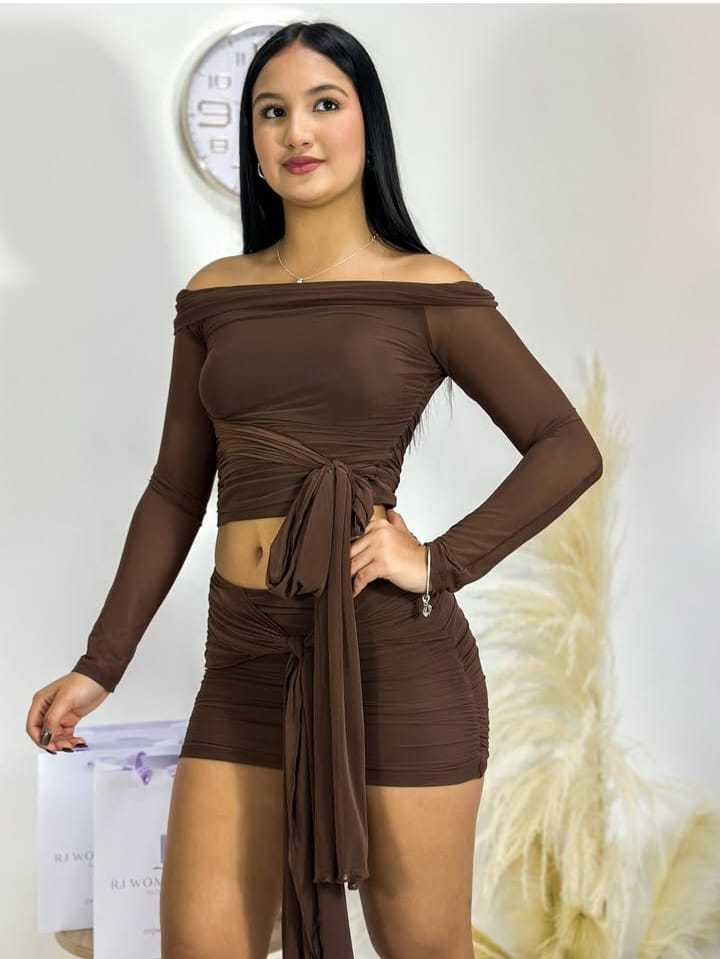 663199385 | VIOLETTA | Escort
