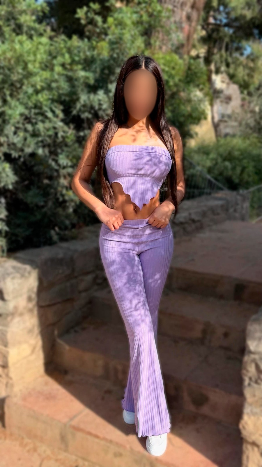 631736484 | AINOA | Escort