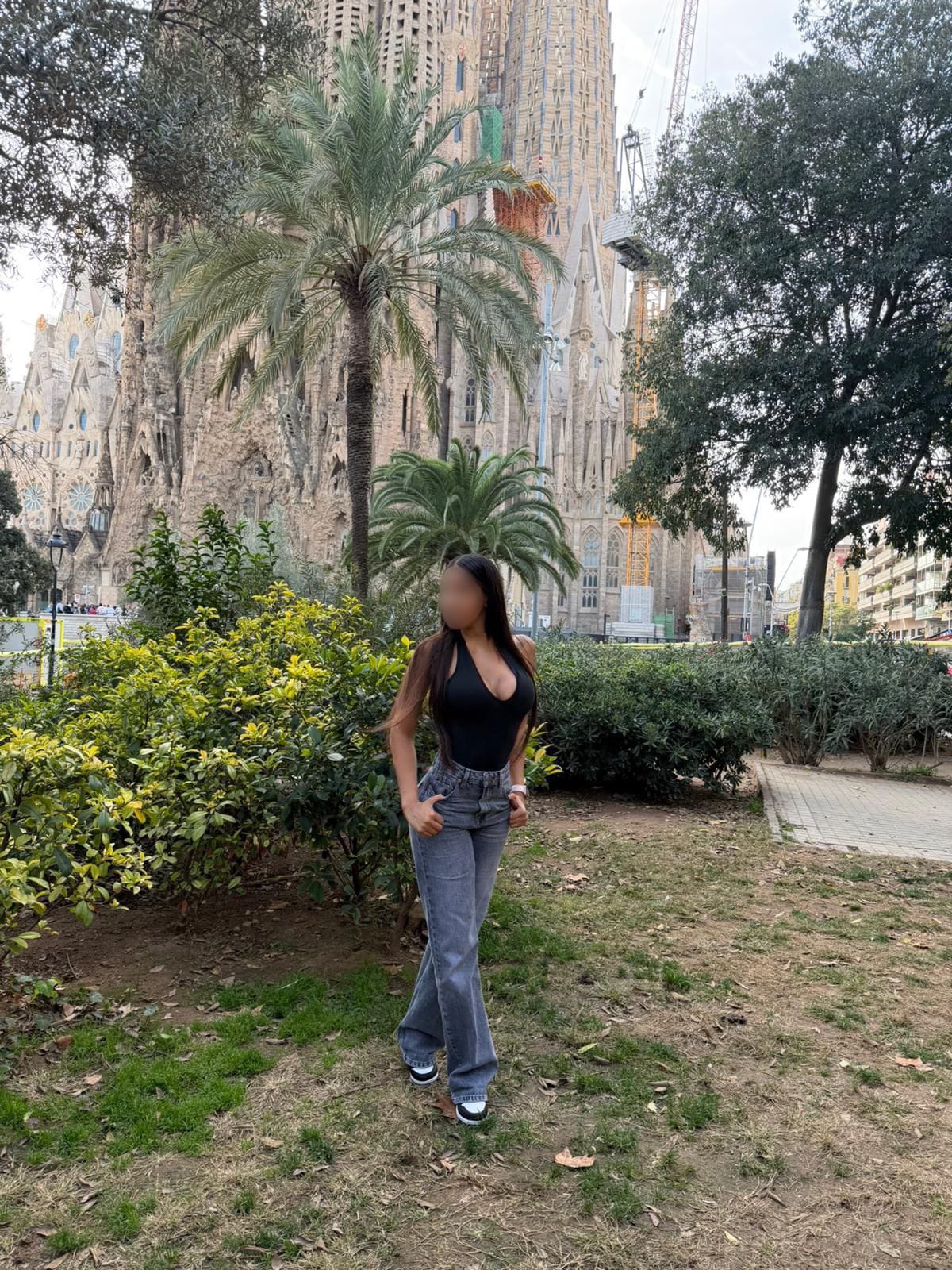 631736484 | AINOA | Escort